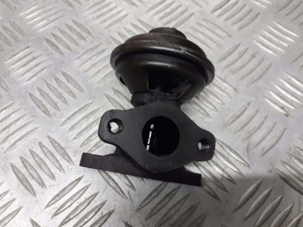 фото №2, Клапан egr kia carens ii 2.0 crdi