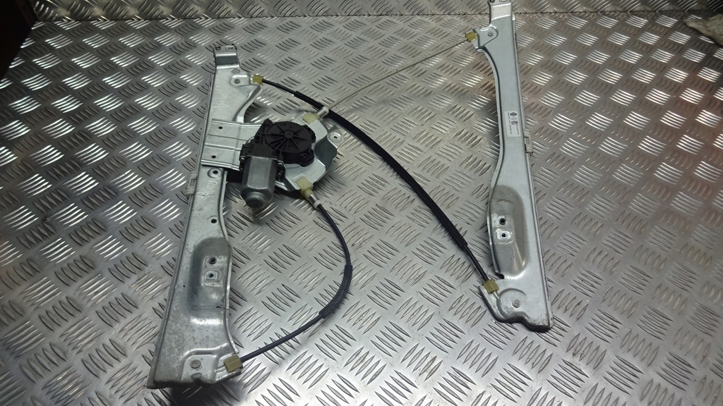 фото №1, Механизм стекло правый перед renault clio iii 8200291147j