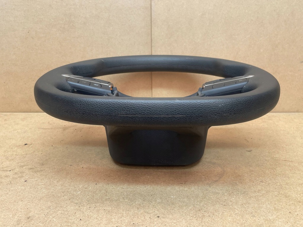 Руль срезанная резиновый мультифункция iveco daily рестайлинг  2019- Цена