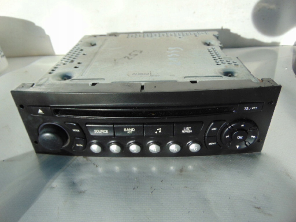 Купити Citroen c4 1 hb 5d 1.6b 109km 04r радіо 96775574xt00