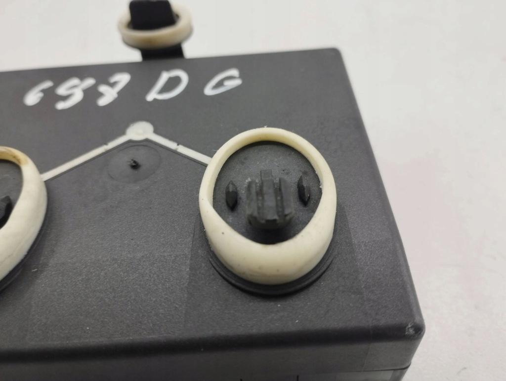 фото №7, Audi q7 4l 2006 задня сторона права блок керування / модуль двері