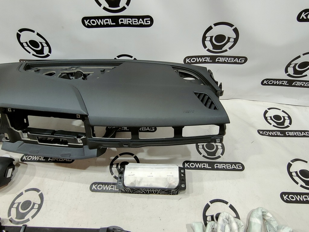 фото №5, Audi a5 8w0 8w панель приладів консоль подушка безпеки подушки безпеки ремені оригінал демонтаж