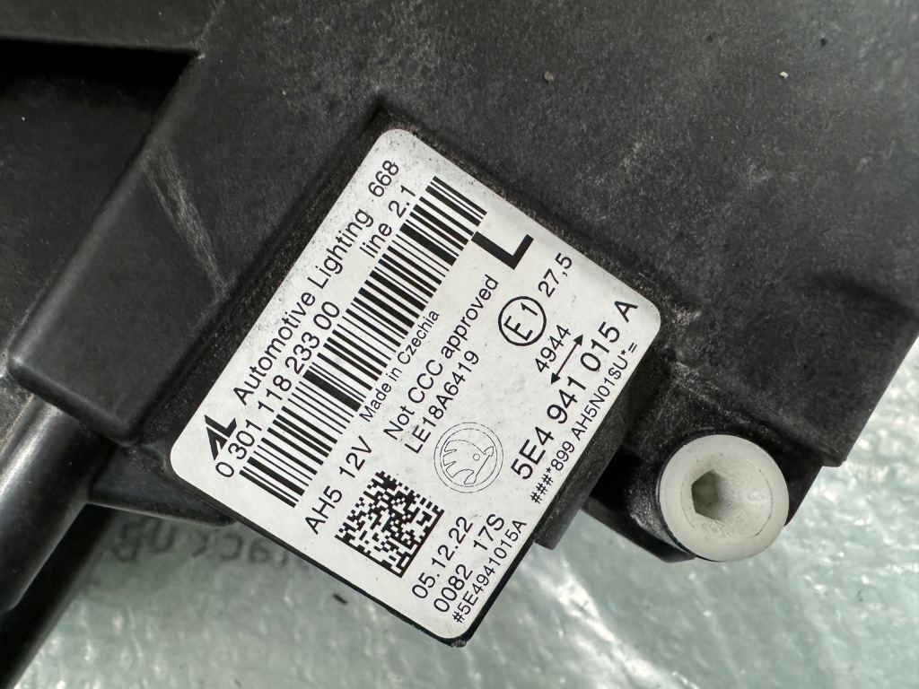 фото №4, Skoda octavia iv 4 ліва лампа full led