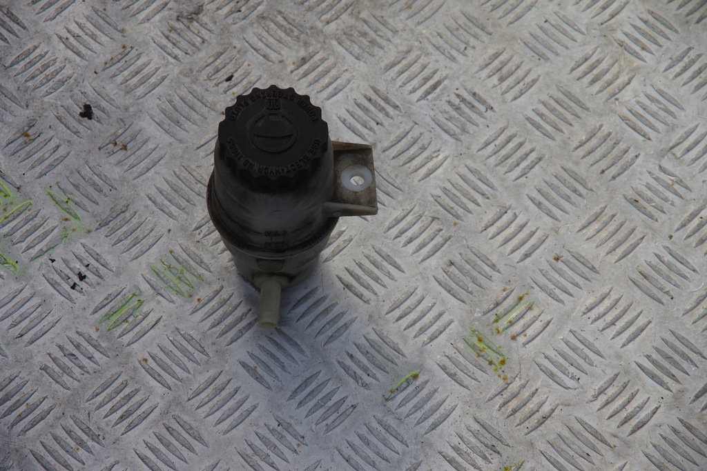 фото №6, Бачок підсилювача dodge durango iii wk2 13-