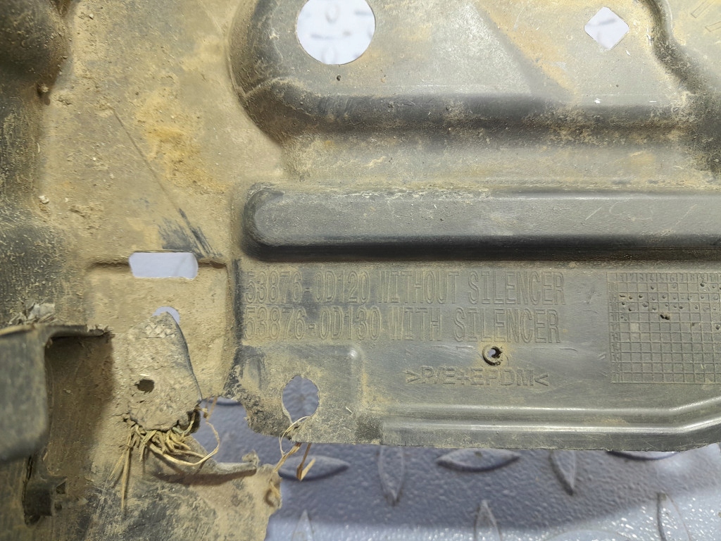 фото №6, Toyota yaris ii подкрылок перед левая 53876-0d120