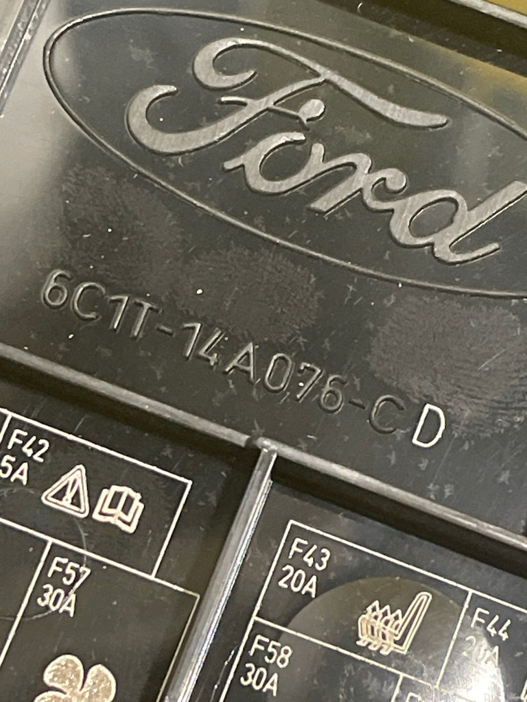 фото №9, Ford transit 140 t260s mk5 lift - модуль bsi + коробка bezp. - 8c11-14a073