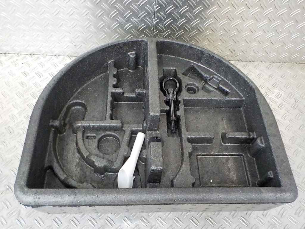 фото №1, Ford fiesta mk7 вкладыш колеса запасного пенополистирол