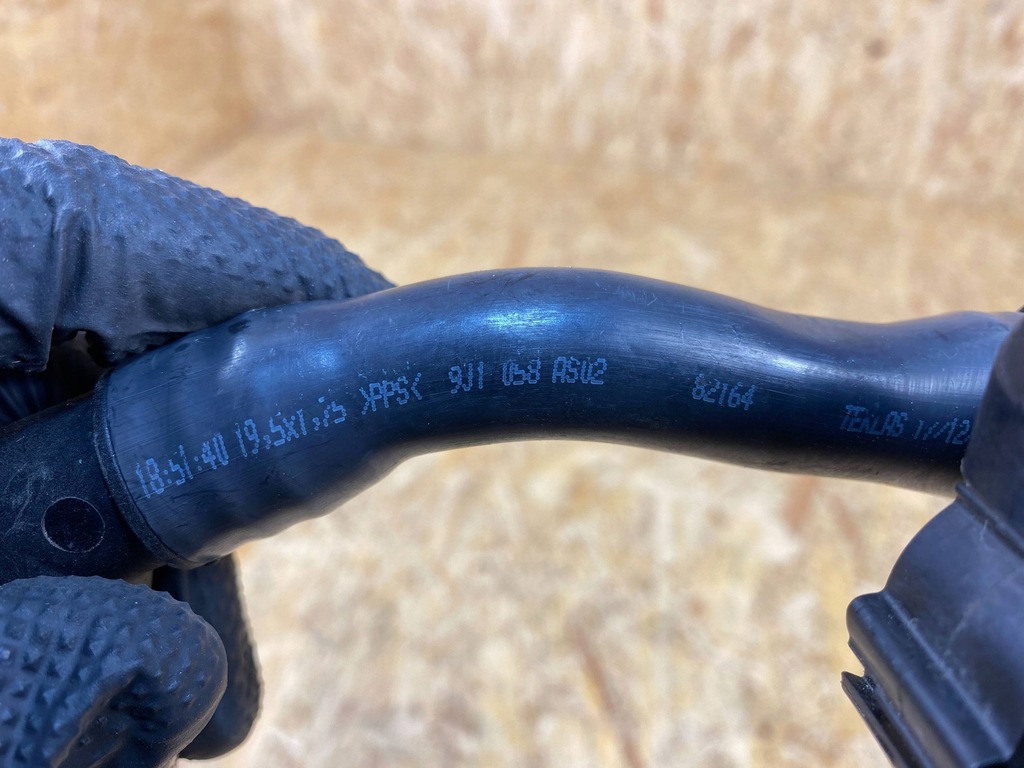 фото №13, Wąż труба шланг wody porsche taycan 9j1 9j1122058 2019-