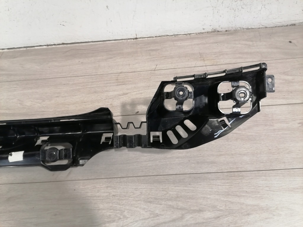 Bmw f20 f22 f23 f87 направляющая бампер задний  7285532 Доставка