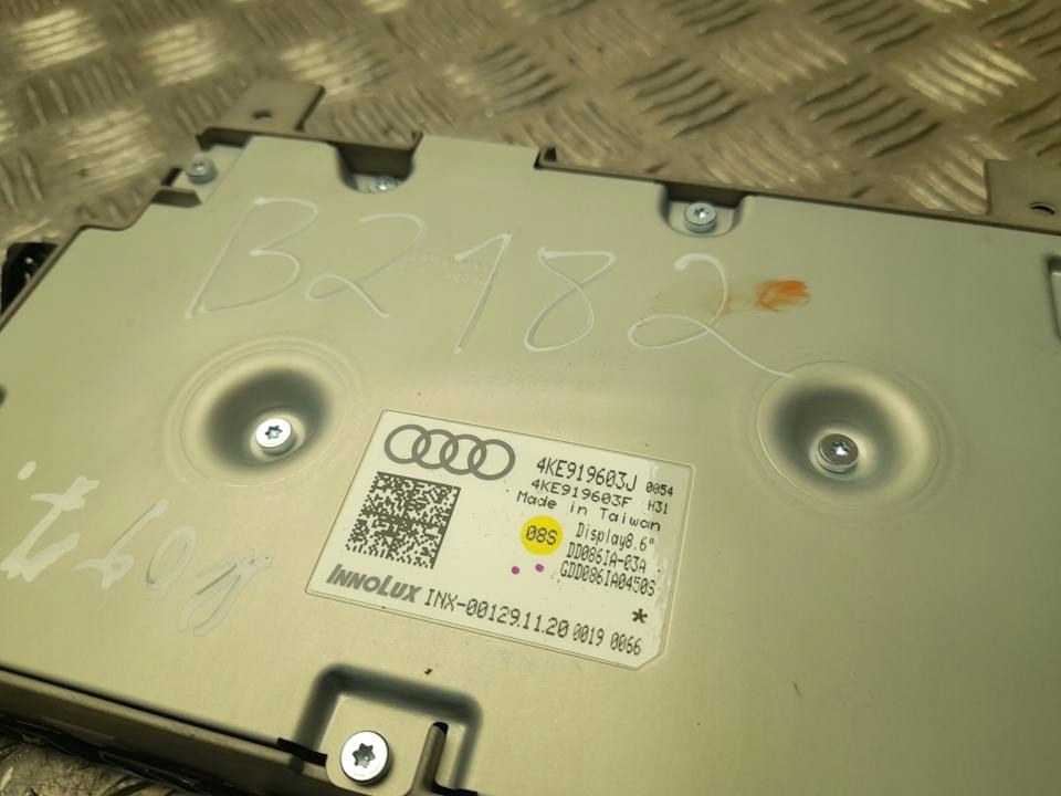 фото №5, Экран audi q8 e-tron 2021 4ke919603j