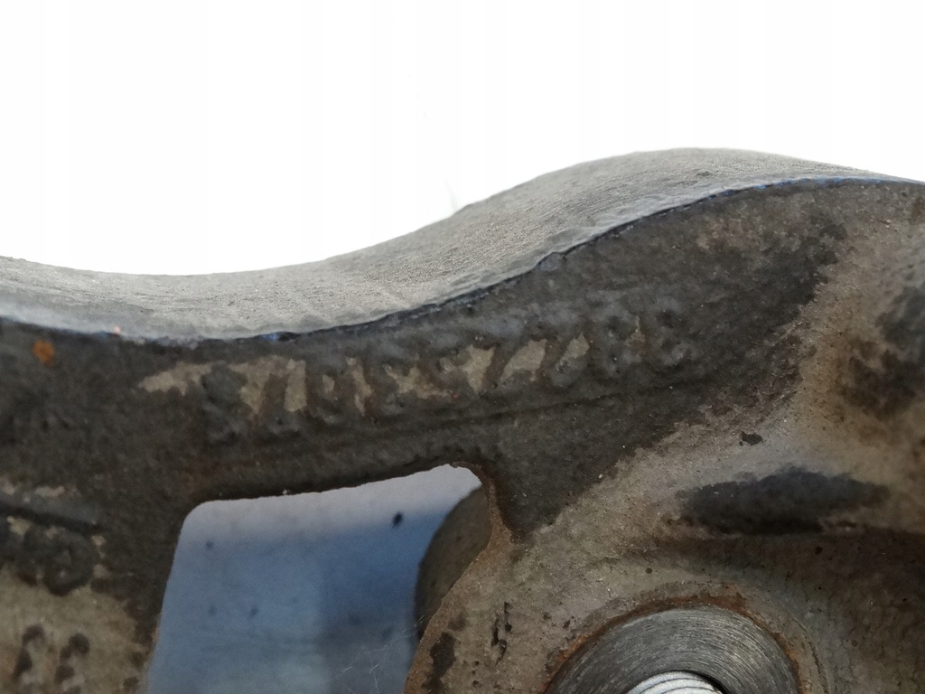 фото №7, Кронштейн кронштейн коробки suzuki wagon r+ 332253673