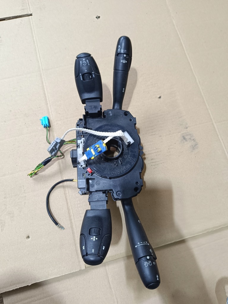 фото №1, Переключатель комбинированный partner ii lift 98062256xt