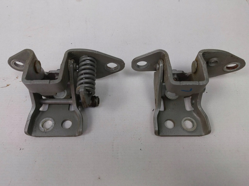 фото №1, Dodge challenger lift петли дверь левых