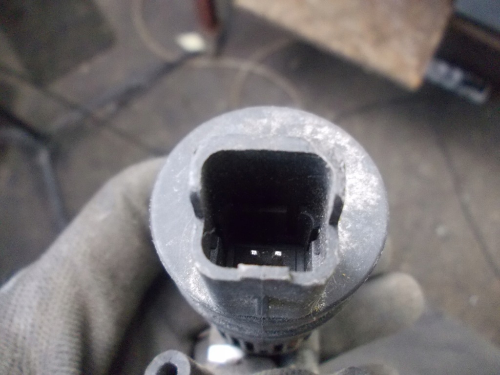 фото №3, Помпа розпилювача clio 2