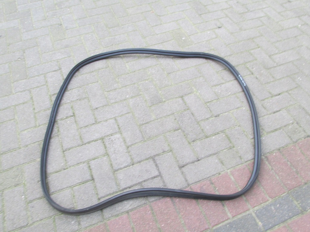 фото №1, Прокладка крышки задняя багажника b-max 2013 rok