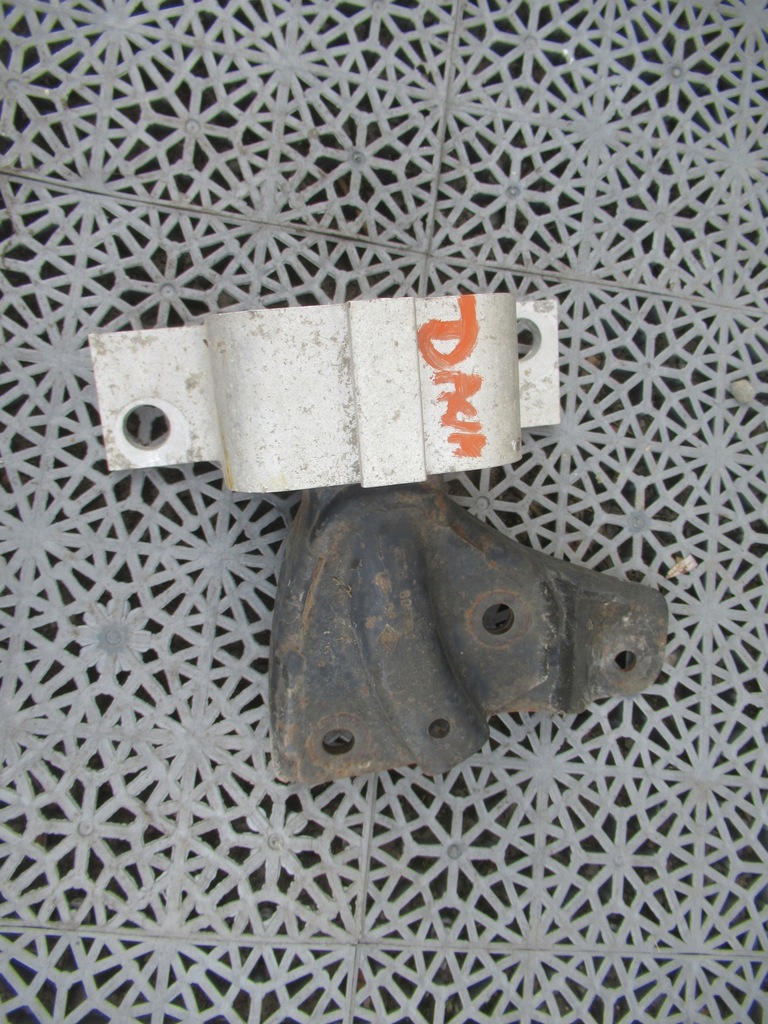 фото №1, Кронштейн подушка двигуна dacia sandero 1.4