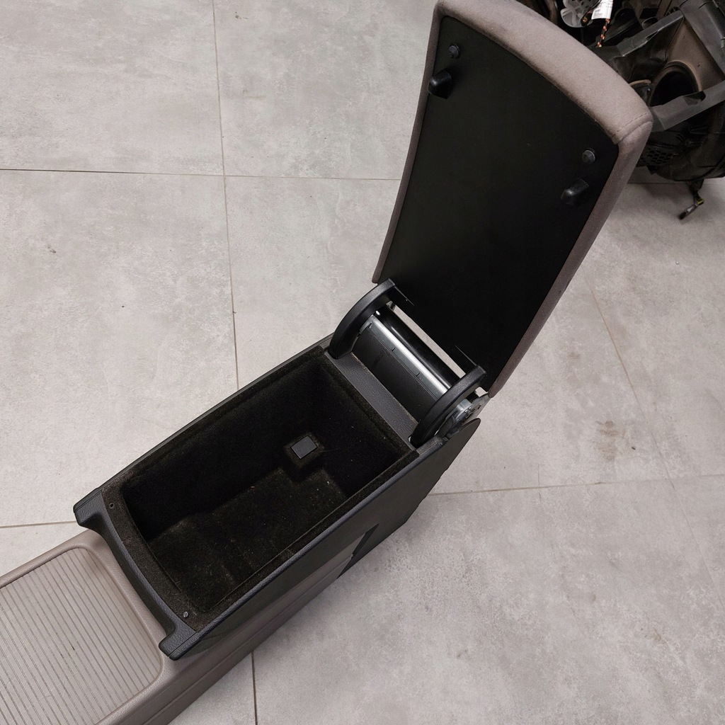 фото №9, Volkswagen passat b6 туннель средний подлокотник 3c0864207m