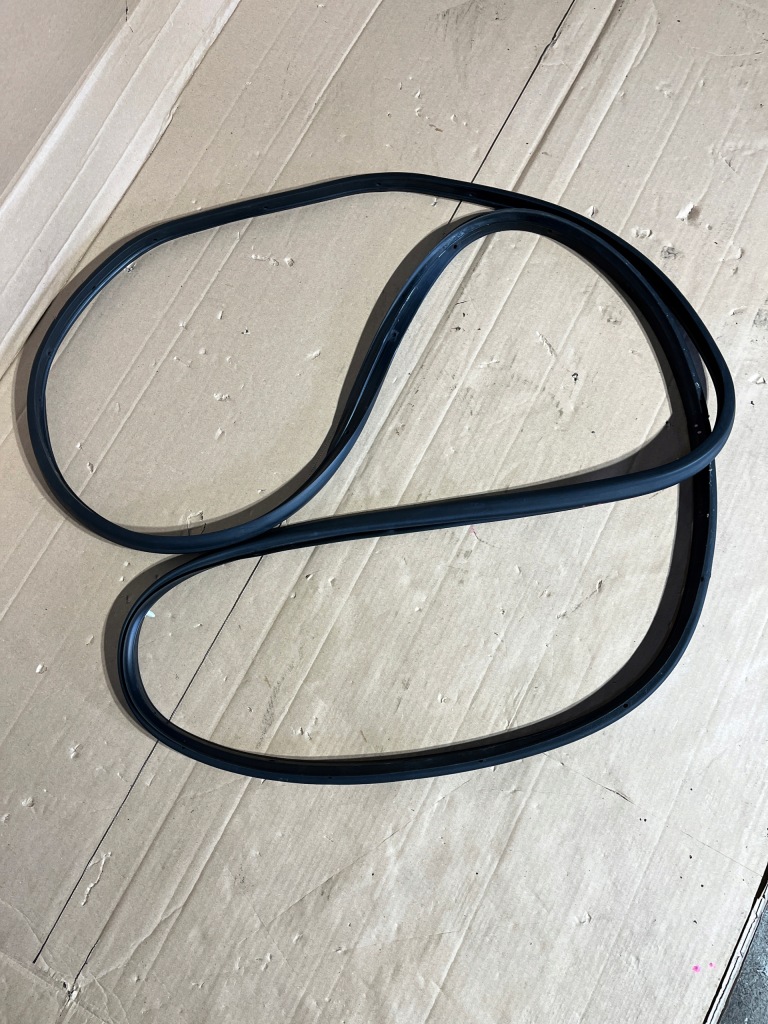 фото №1, 15 opel meriva b прокладка з двері задня ліва