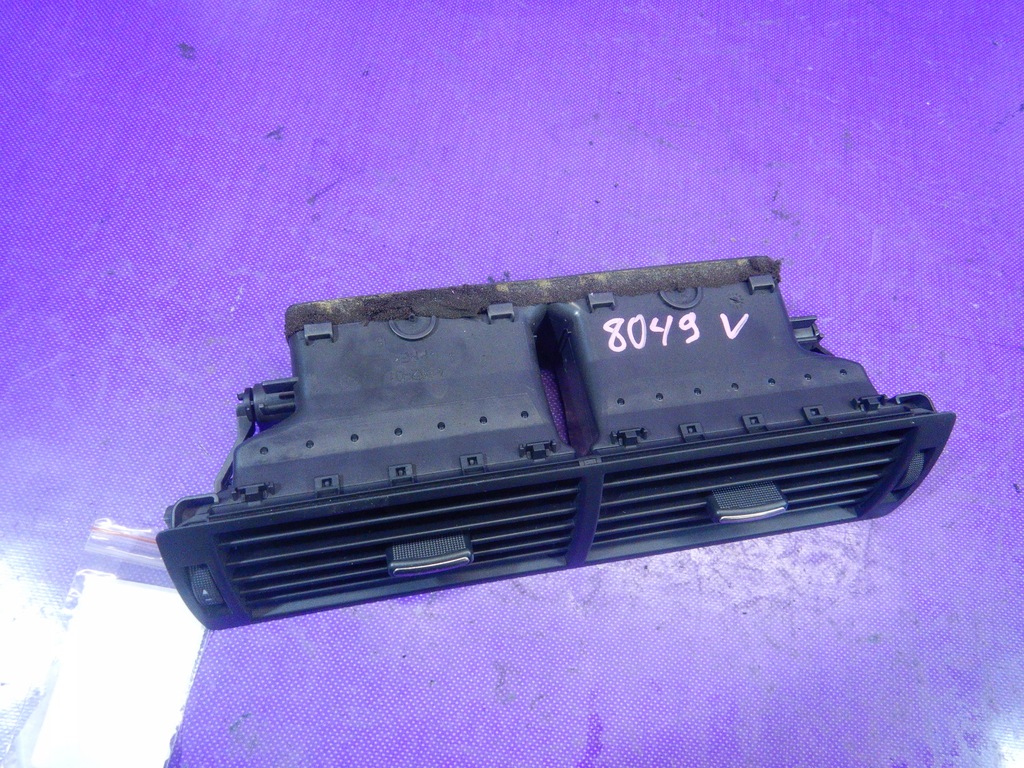 фото №5, Audi a4 b6 00- ґрати обдув середній 8e0820951g