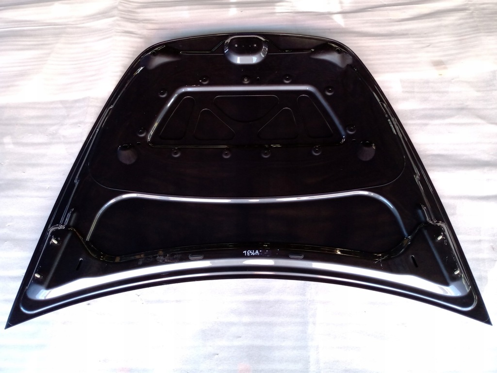 фото №4, Tesla y капот