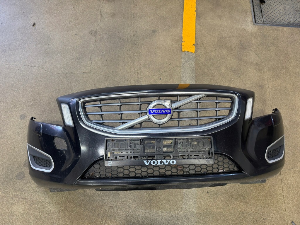 Купить Бампер перед передний volvo v60 s60 - исправный