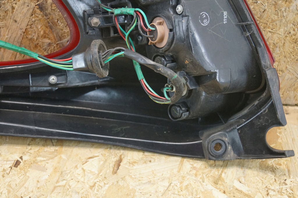 фото №13, Лампа лівий задня nissan juke f15