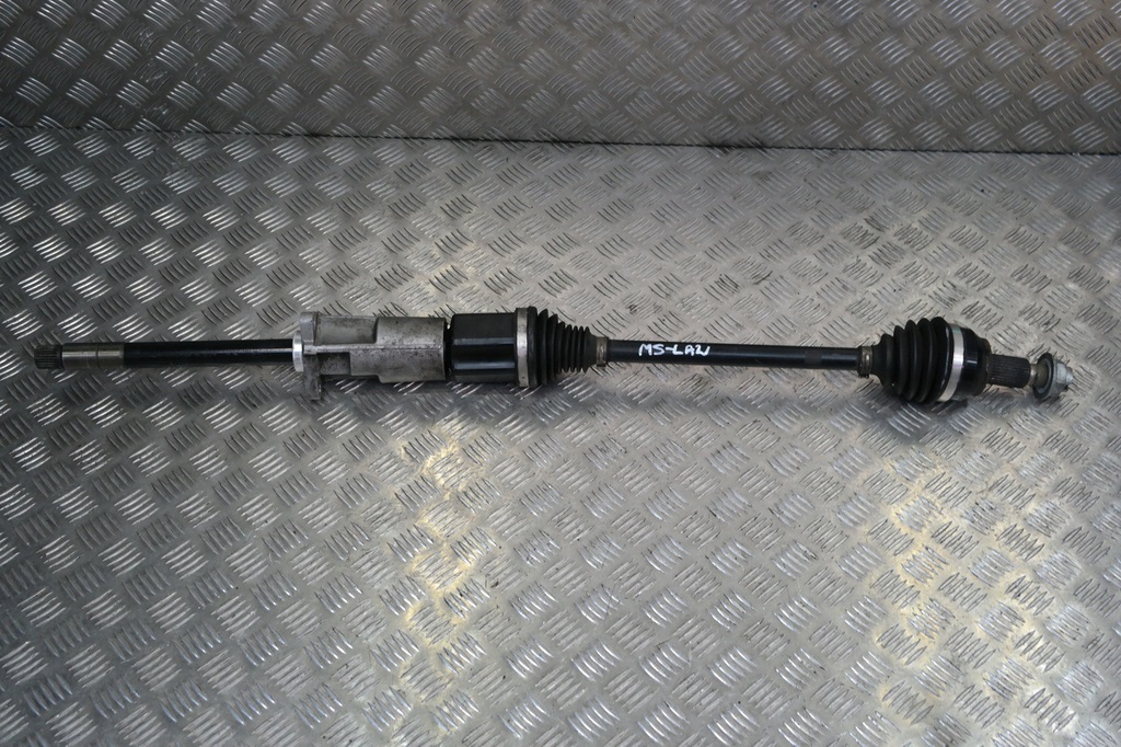 фото №1, Maserati levante приводной вал левая перед 3.0d