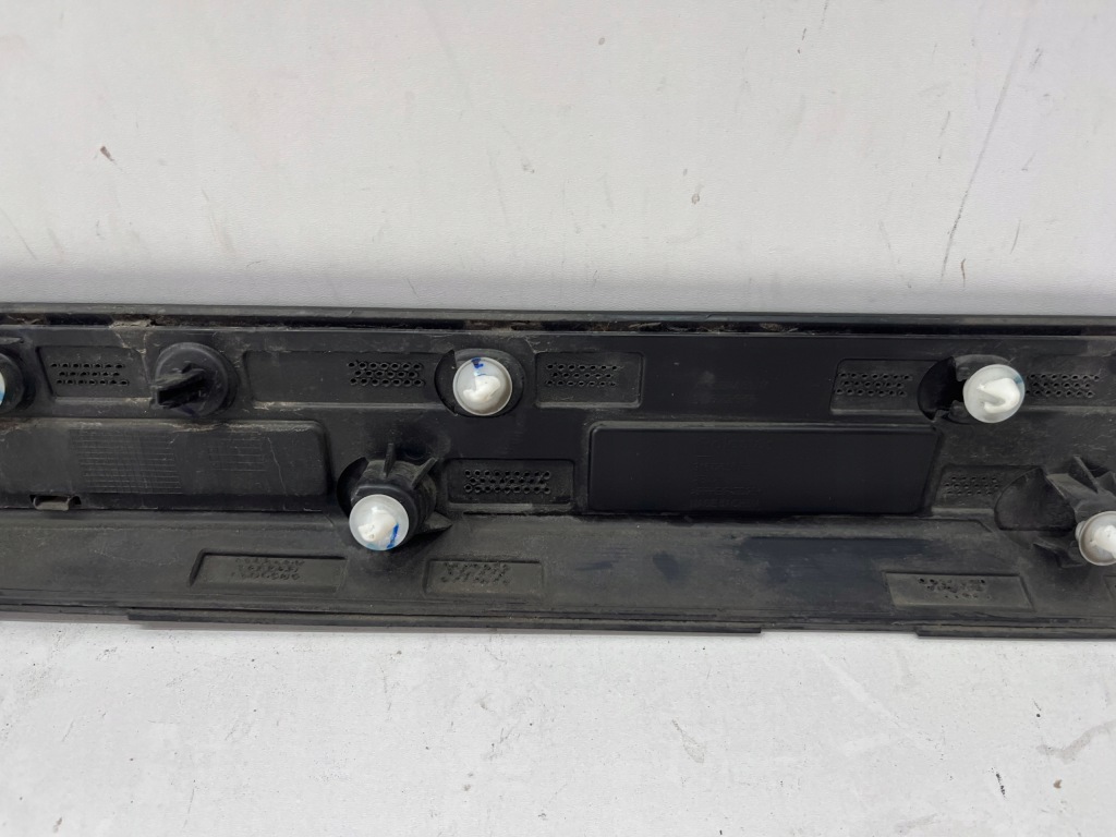 Купити Volvo polestar ii 2 молдинг накладка двері передня права 31672656 ідеальний стан!