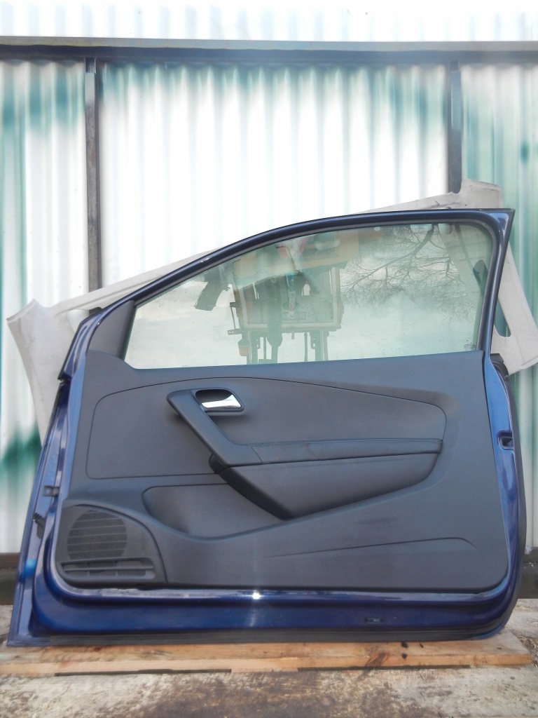 Купить Дверь правое  передок  коплектная  3d vw polo 6r ld5q