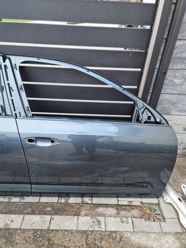 фото №1, Skoda octavia iii 5e 5e0 дверь правое передние перед