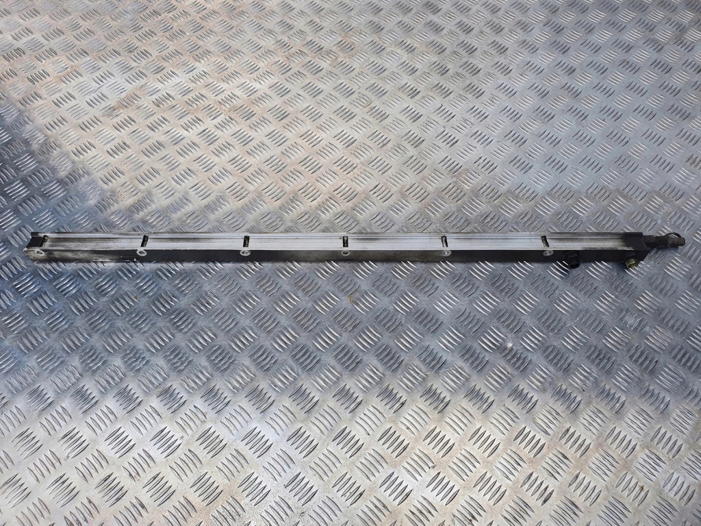 фото №1, Молдинг топливная scania r s ntg