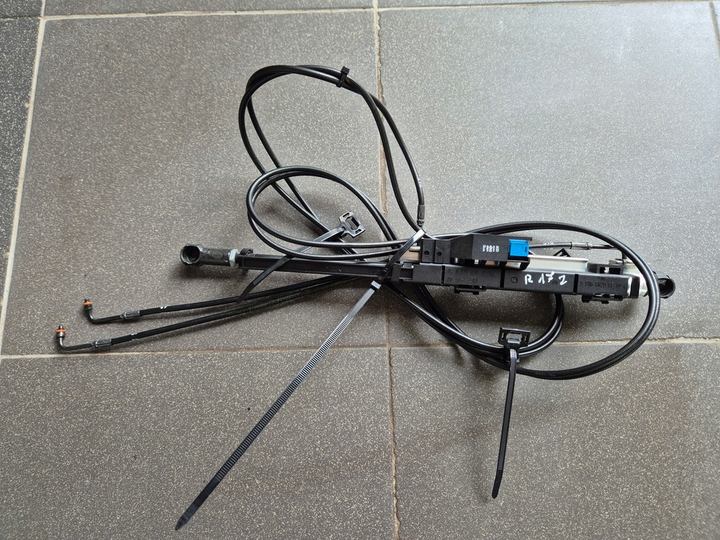 фото №1, Привод крыша mercedes slk r172 1728204010