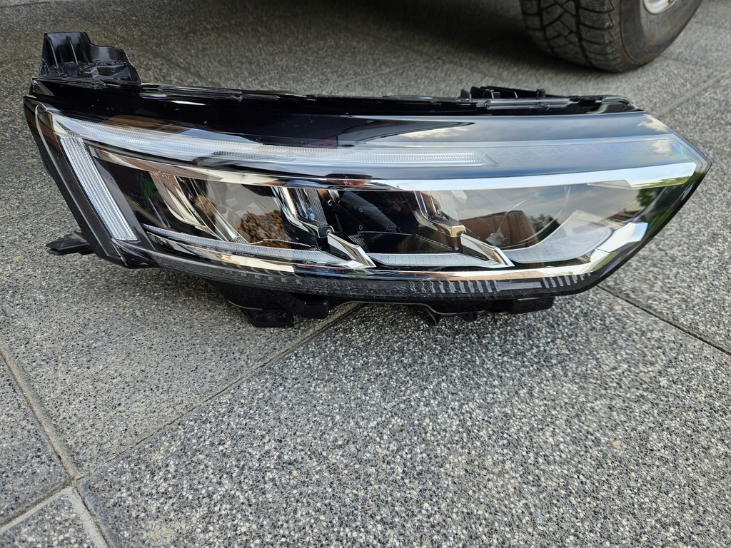 фото №1, Renault koleos ii lift full led лампа правий перед 260104431r