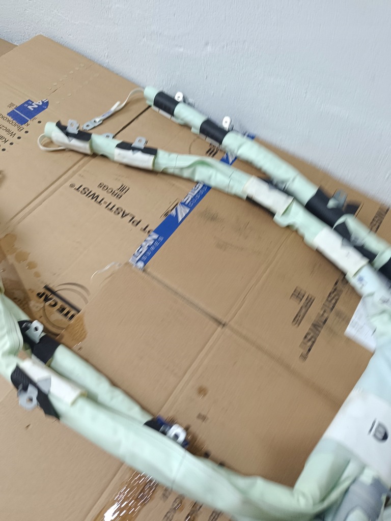 фото №5, Шторка безпеки права подушка безпеки levante