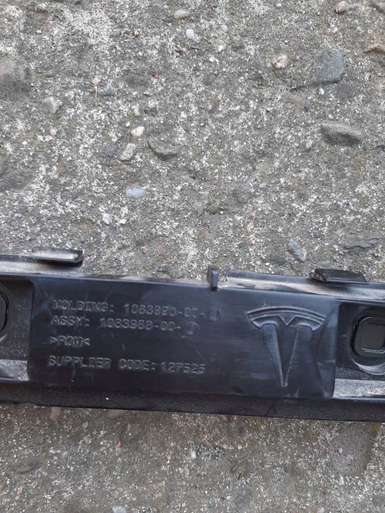 фото №6, Направляющие бампера задняя левый правый tesla 3 1083990-00