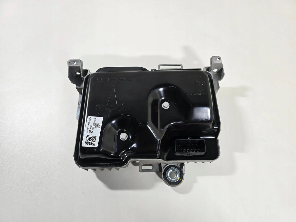 фото №1, Tesla model 3 2022 модули комфорта