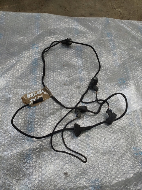 фото №1, Mercedes r klasa w251 датчики парктроник задняя