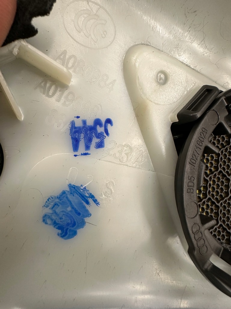 фото №13, Защита обшивка стойка потолочный перед левый q3 s-line rsq3