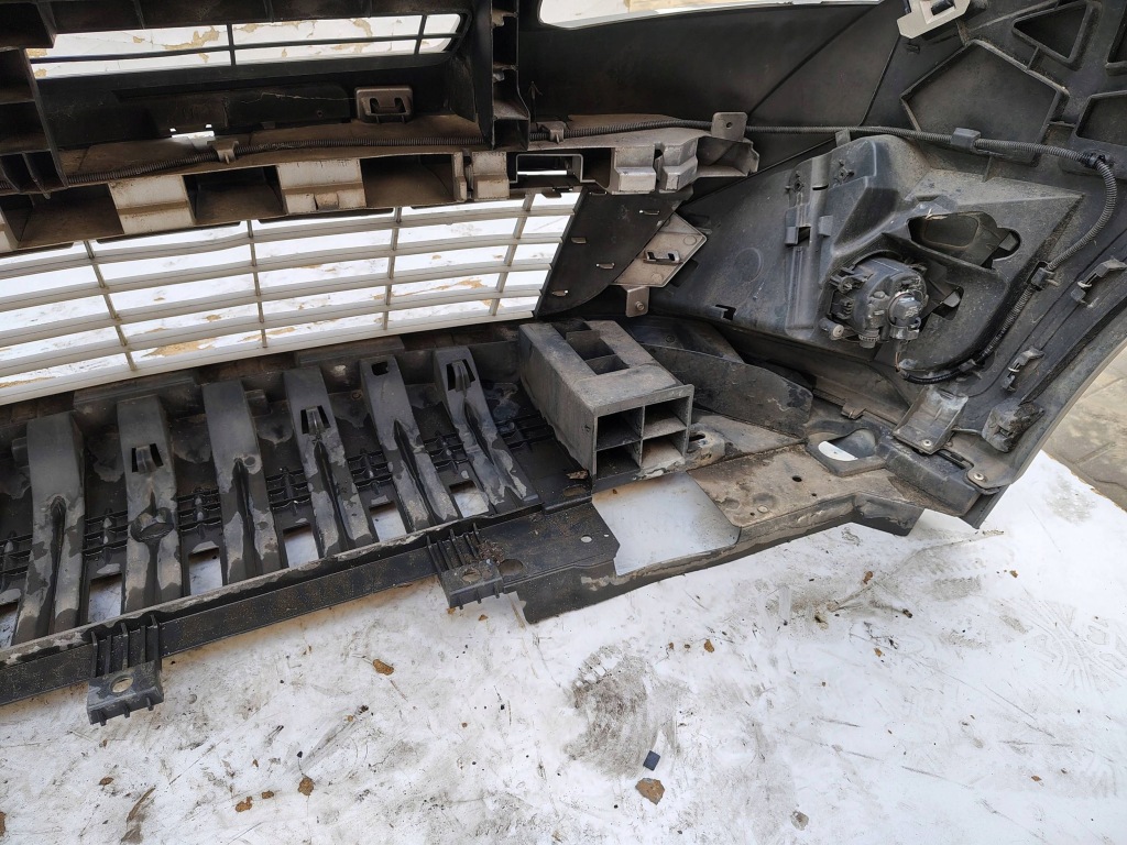 Бампер перед renault grand scenic 3 3 tehnk Зі Шроту