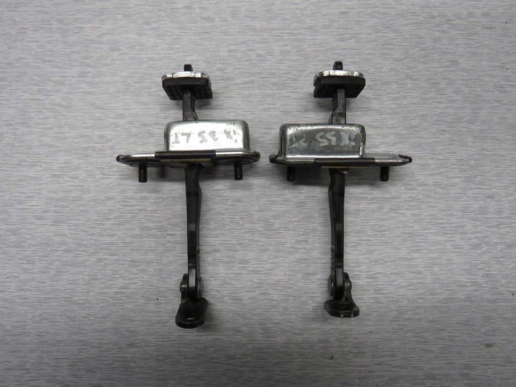 фото №1, Hyundai ix35 обмежувач двері задня