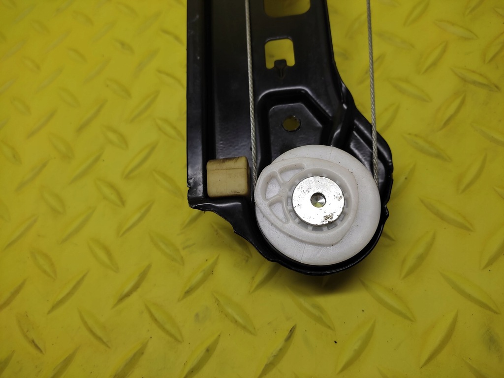 фото №6, Mercedes w203 sedan підйомник скло правий задня