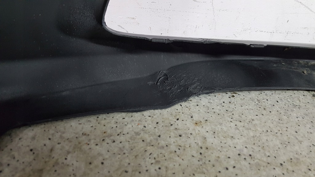 фото №9, Toyota corolla e15 lift 2009 - бампер перед 8595