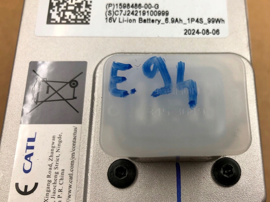 фото №11, Аккумулятор aku li-ion дополнительный 16v 6,9ah 99wh 1598486-00-g tesla s y x 3 lift