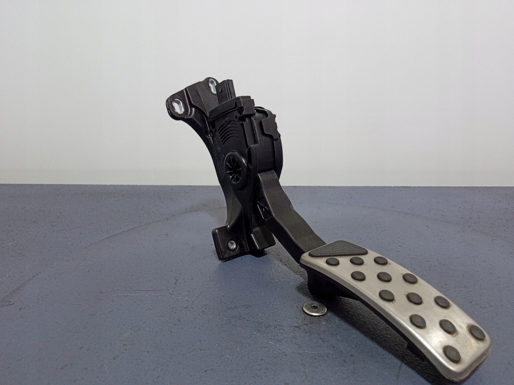 фото №1, Grand cherokee wk2 педаль газа 68021971ad