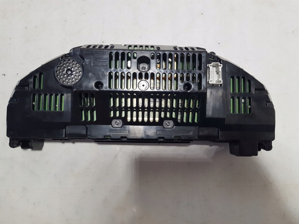 фото №7, Счетчик приборы mercedes w204 lift 2049004809