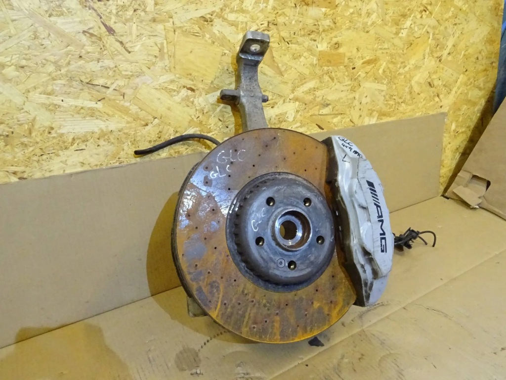 фото №1, Mercedes glc x253 поворотный кулак ступица левая рычаг левый a2530700 amg 4matic