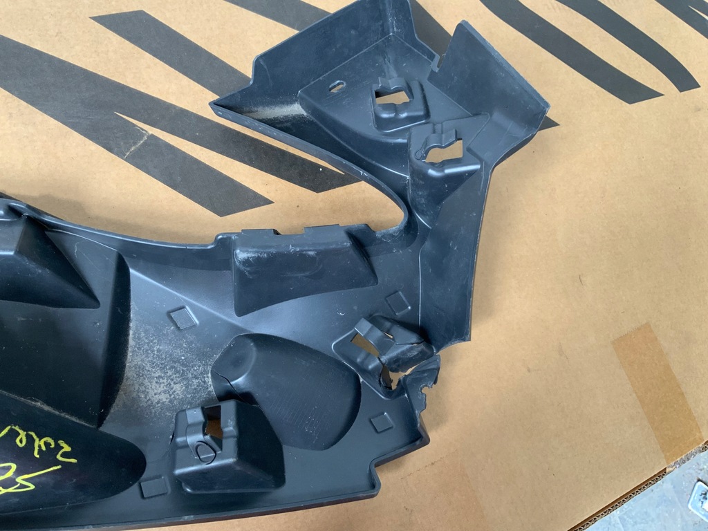 фото №10, Peugeot expert traveller направляющая pod фара левый бампера лампы 9811842077