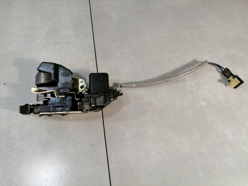фото №8, Замок двері правий задня kia shuma ii 1.6 16v