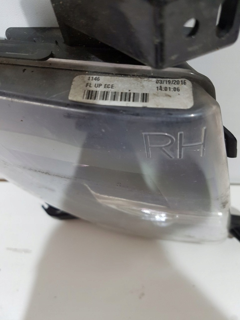 Tesla s противотуманная фара led фара правый  drl 6005916-00-e оригинал Доставка