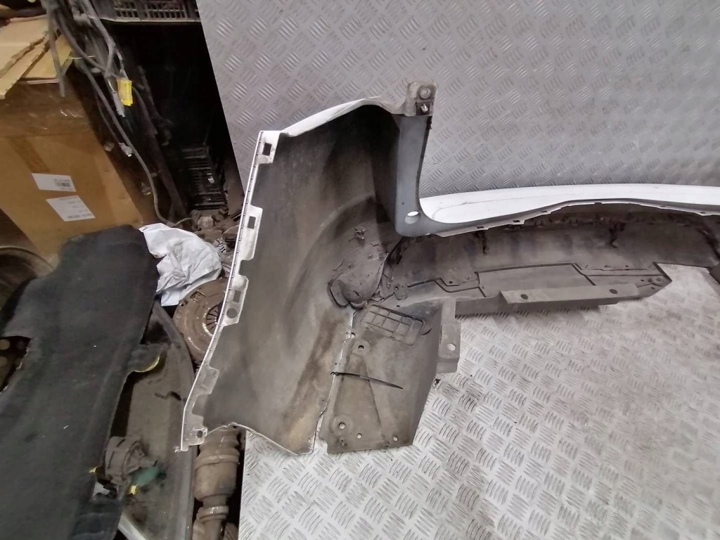 Купити Бампер задній задній renault megane iv універсал dv369 ov369 4pdc